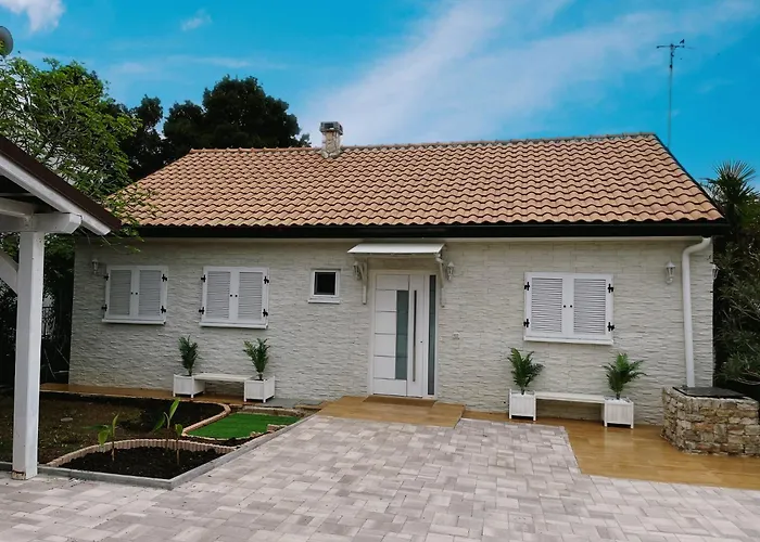 Dobri Dupin Ferienhaus *