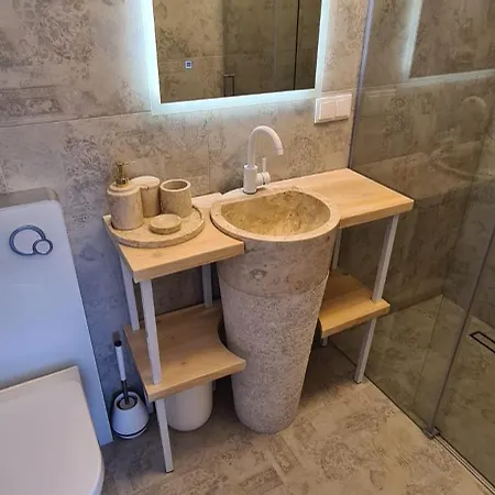 Dobri Dupin Nyaraló