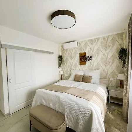 Dobri Dupin Nyaraló *