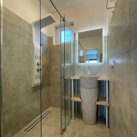 Dobri Dupin Nyaraló