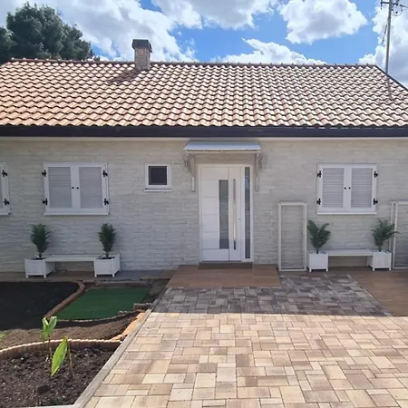 Dobri Dupin Nyaraló Posedarje